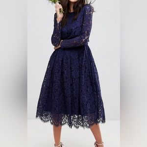 Long sleeve lace midi dress